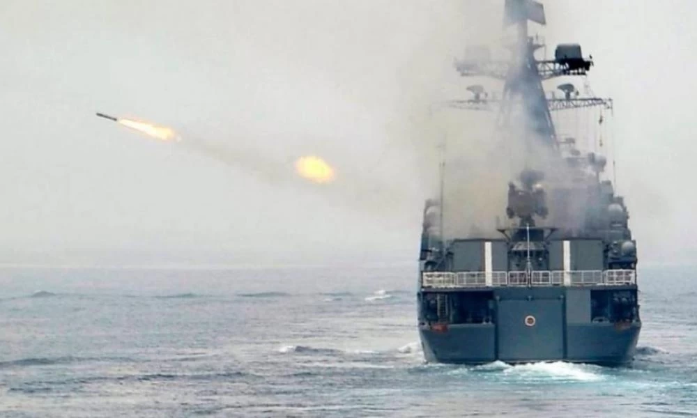 Ρωσία: Μεγάλης έκτασης γυμνάσια με πραγματικά πυρά στη Μαύρη Θάλασσα